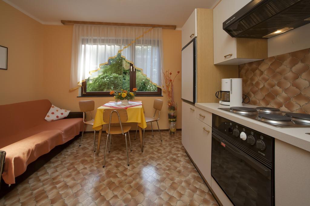Haus Fischer Velden am Wörthersee Habitación foto