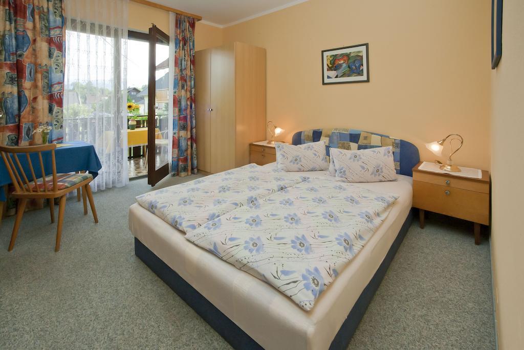 Haus Fischer Velden am Wörthersee Habitación foto